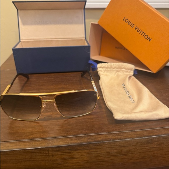 Louis Vuitton Gold Sunglasses - Picture 10 of 10